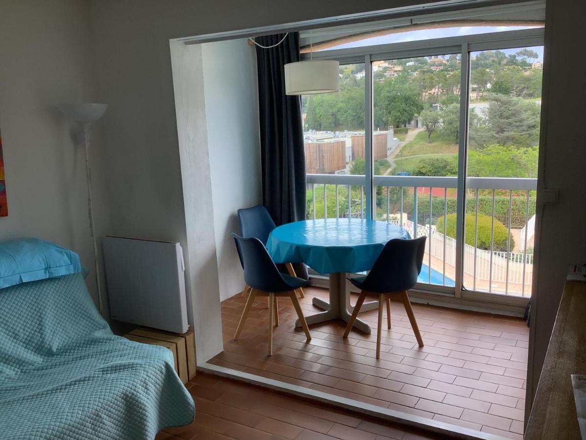 Au Calme Dans Hameau Fleuri Joli Studio 3 Pers Piscine Parking Wi-Fi Ванс Экстерьер фото